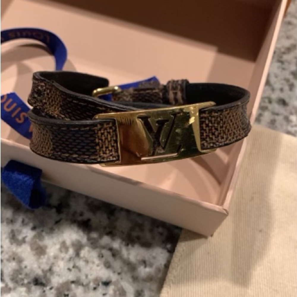 Unisex LV sign it Bracelet